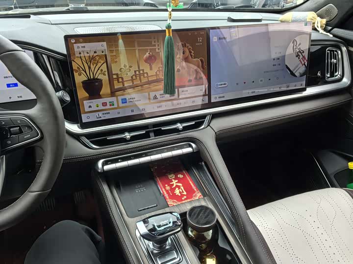 Фото 8 - Geely Monjaro