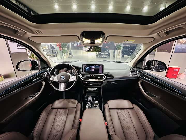 Фото 4 - BMW iX3