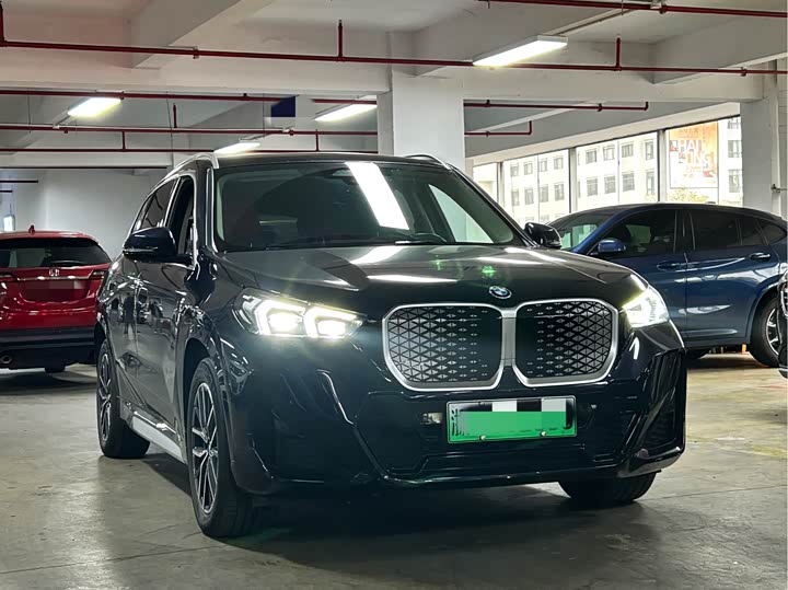 Фото 3 - BMW iX1