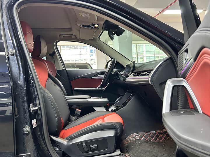 Фото 8 - BMW iX1