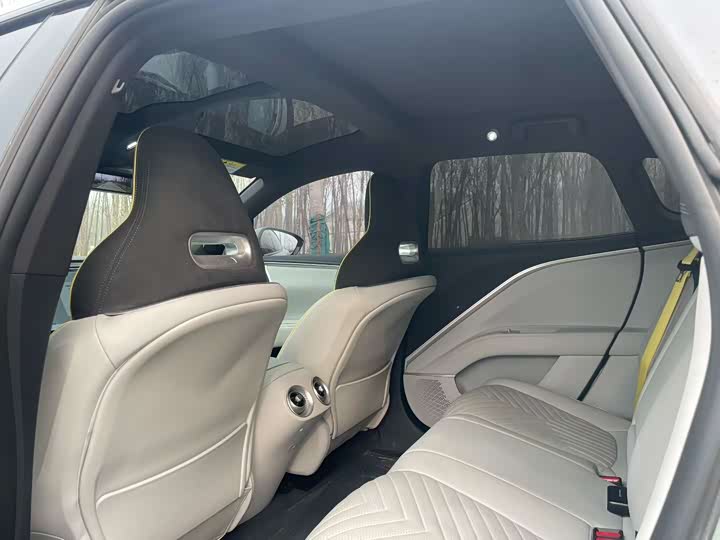 Фото 6 - Avatr 11