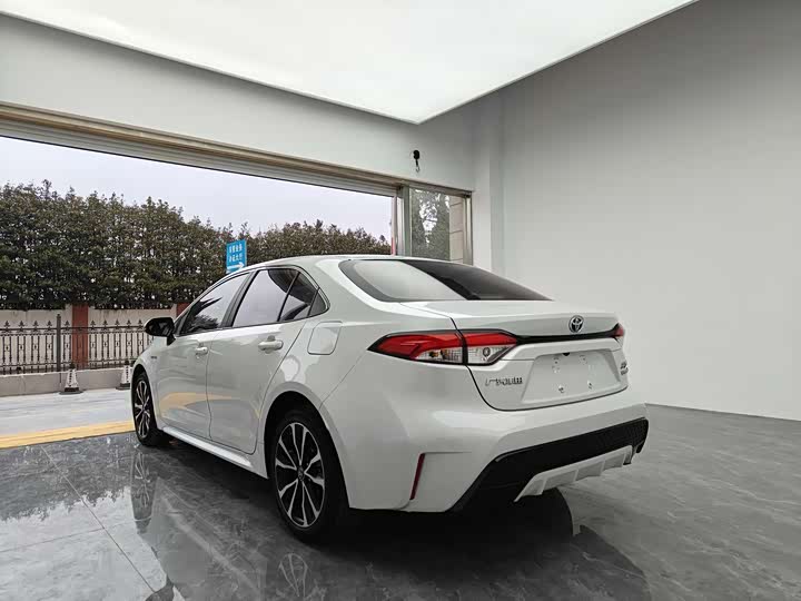 Фото 4 - Toyota Levin