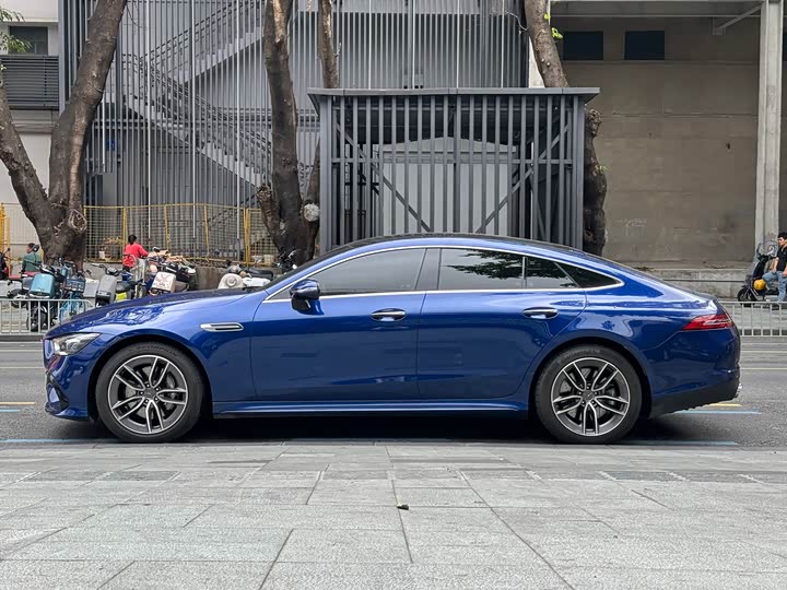 Фото 3 - Mercedes-Benz AMG GT