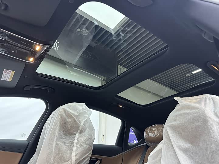 Фото 9 - Mercedes-Benz E-Class