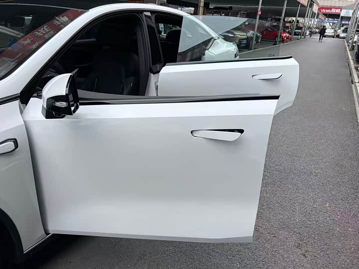 Фото 6 - Changan Deepal SL03