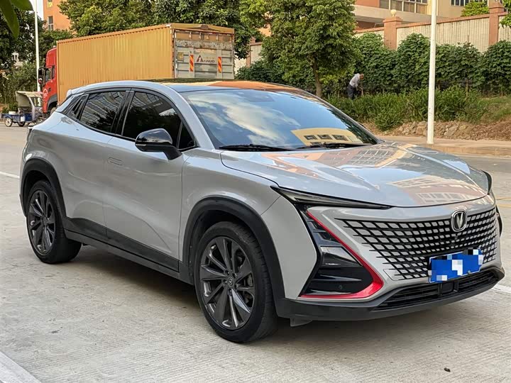 Фото 2 - Changan UNI-T