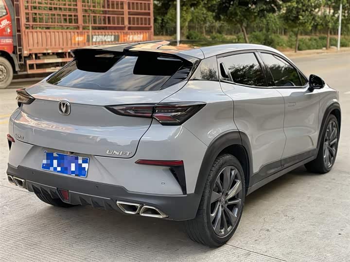 Фото 3 - Changan UNI-T