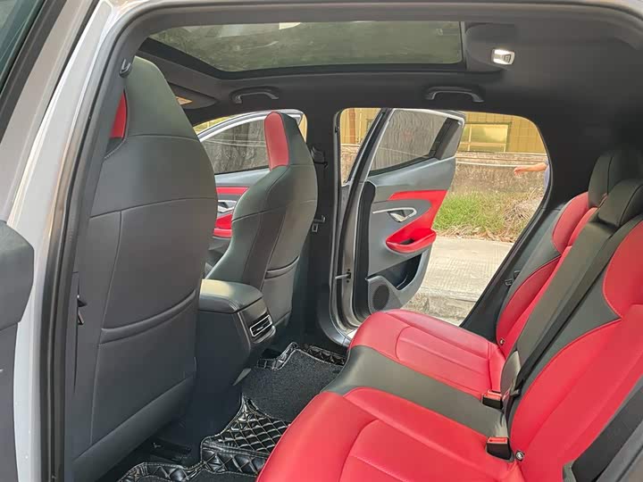 Фото 8 - Changan UNI-T