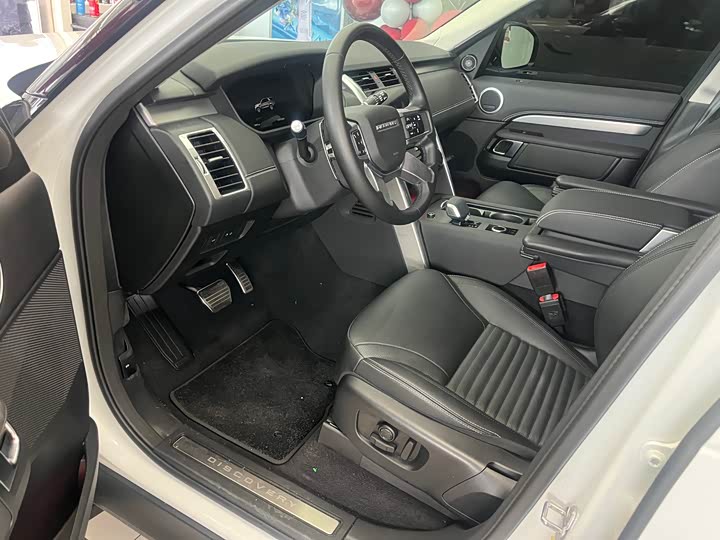 Фото 4 - Land Rover Discovery