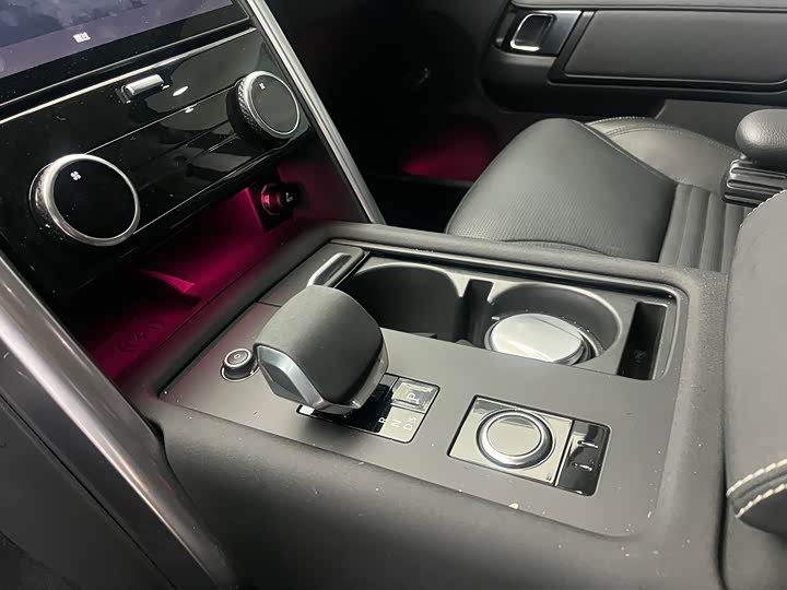 Фото 8 - Land Rover Discovery