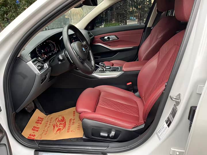 Фото 4 - BMW 3 Series