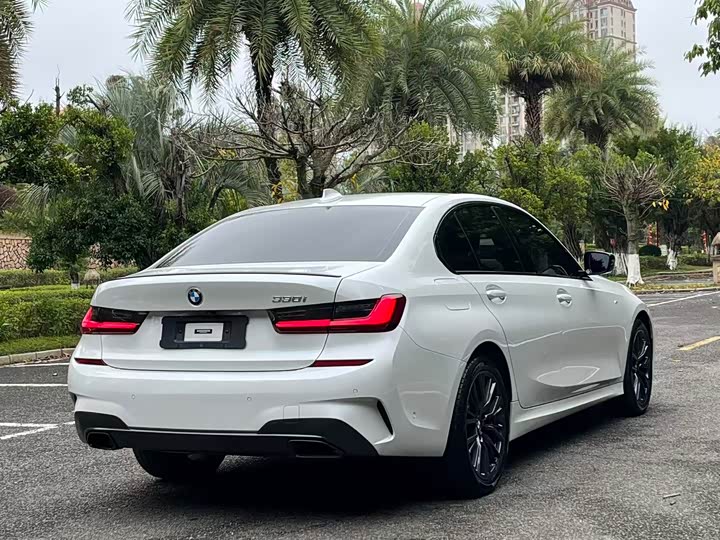 Фото 9 - BMW 3 Series