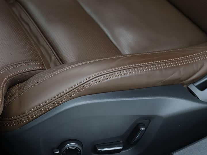 Фото 4 - Volvo V90