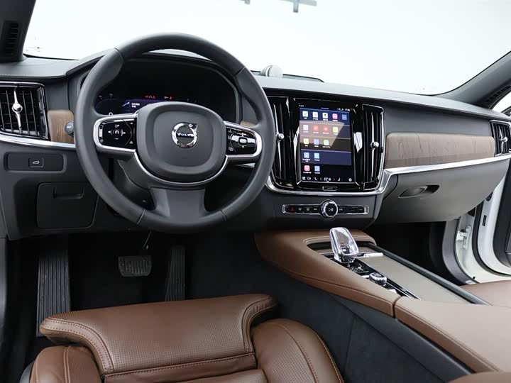 Фото 9 - Volvo V90