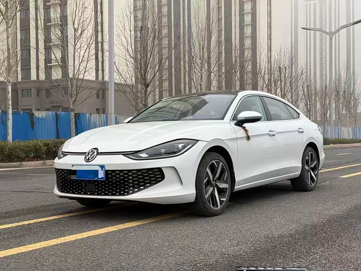 Photo 1 - Volkswagen Lamando L