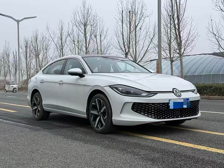 Photo 3 - Volkswagen Lamando L