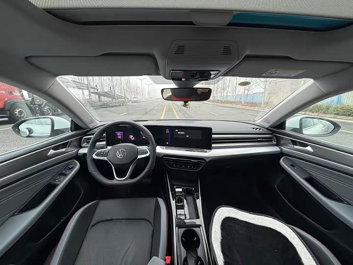 Photo 6 - Volkswagen Lamando L