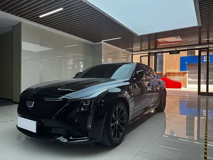 Фото 1 - Cadillac CT5