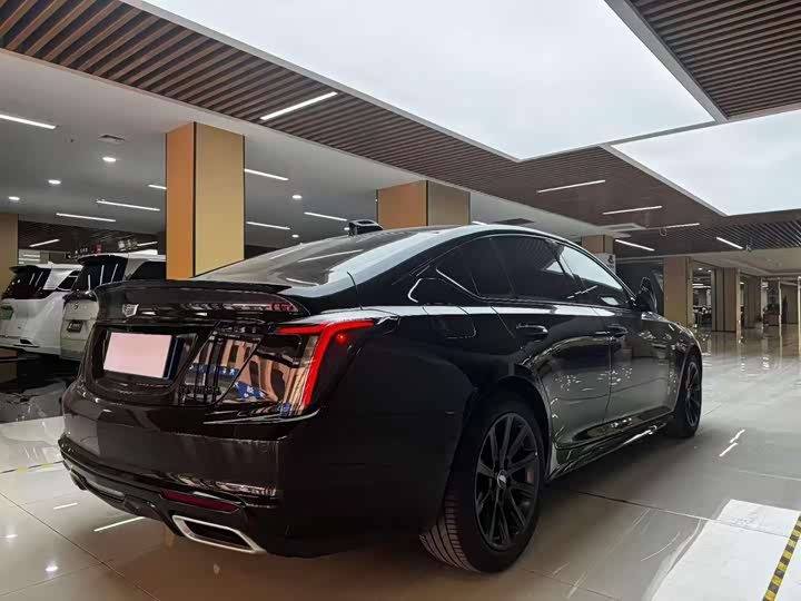 Фото 6 - Cadillac CT5