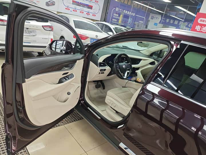 Фото 7 - Buick Enclave