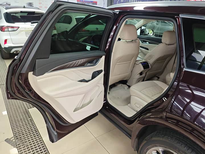 Фото 8 - Buick Enclave