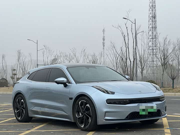 Фото 1 - Zeekr 001