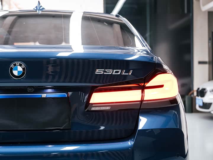 Фото 6 - BMW 5 Series