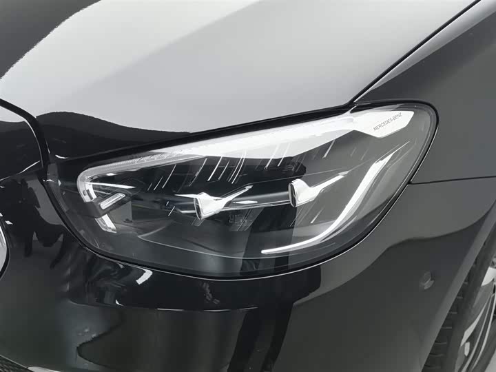 Фото 7 - Mercedes-Benz E-Class Hybrid