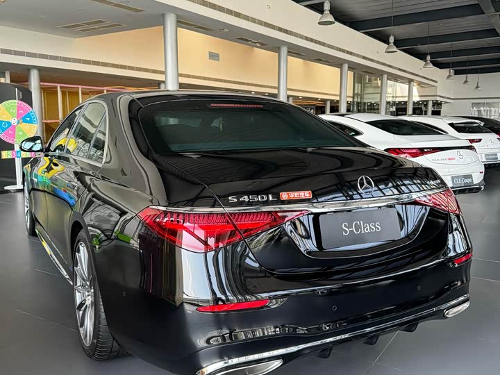 Фото 5 - Mercedes-Benz S-Class