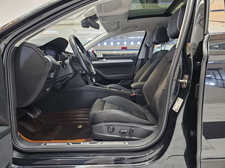 Фото 6 - Volkswagen Magotan GTE Hybrid