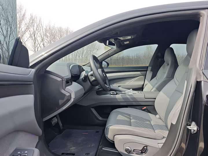 Фото 4 - Zeekr 001