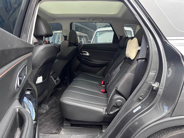 Photo 8 - Changan Oshan X7 Plus