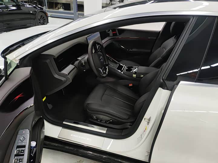 Фото 7 - Denza Z9