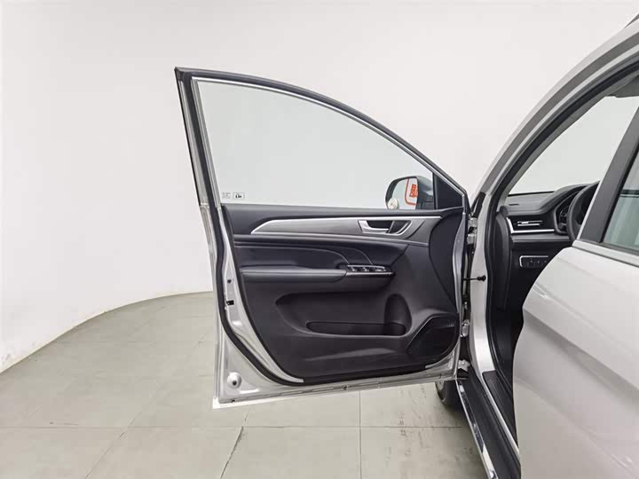 Фото 8 - Haval M6