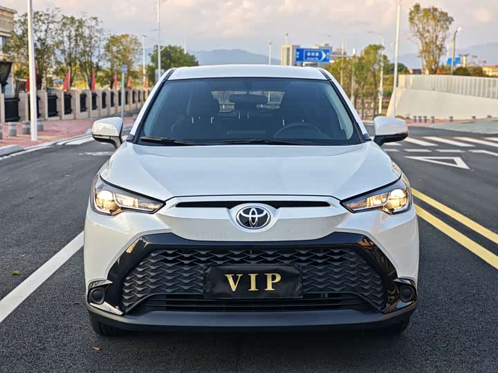 Фото 2 - Toyota Frontlander