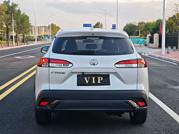 Фото 9 - Toyota Frontlander