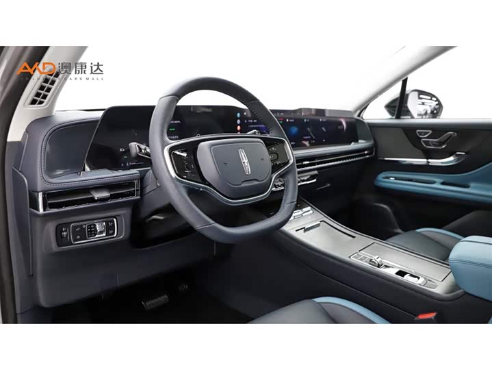 Фото 6 - Lincoln Corsair