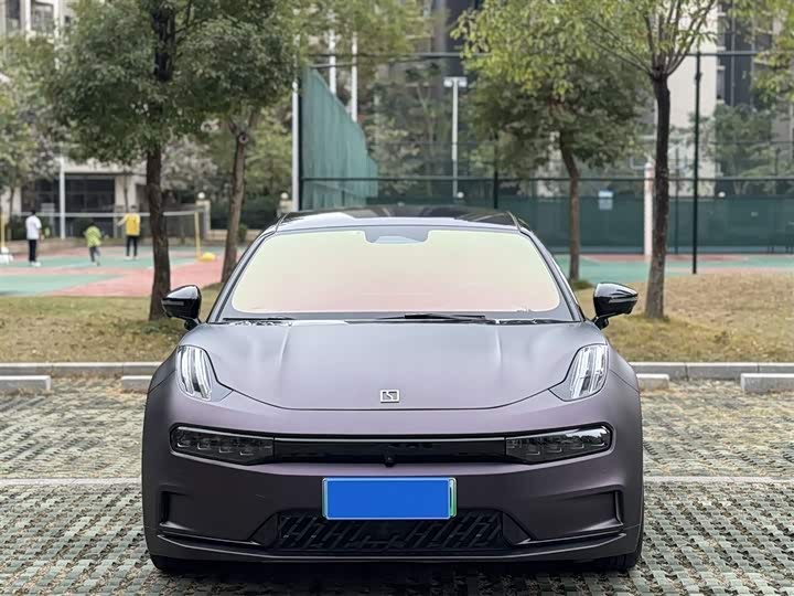 Фото 3 - Zeekr 001