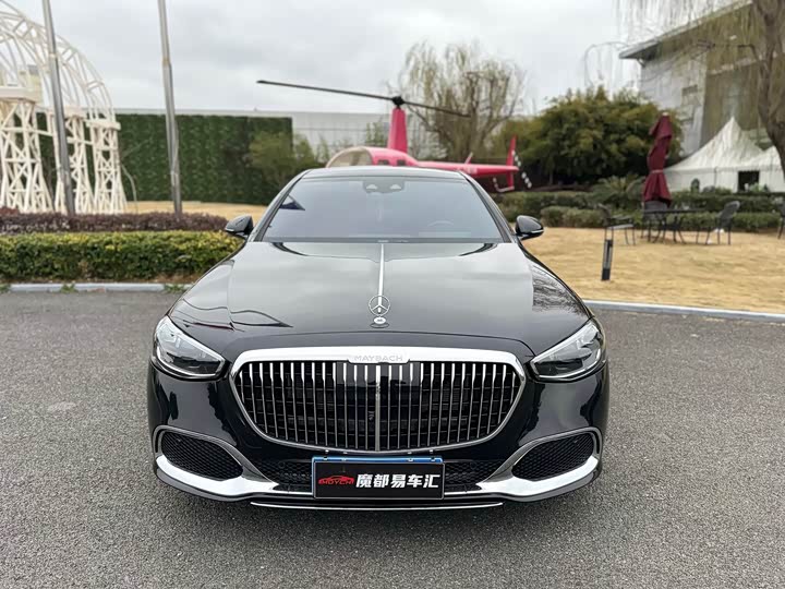 Фото 2 - Mercedes-Benz Maybach S-Class