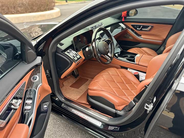 Фото 5 - Mercedes-Benz Maybach S-Class