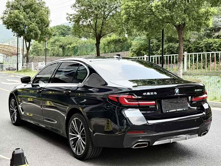 Фото 3 - BMW 5 Series