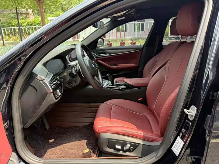 Фото 5 - BMW 5 Series