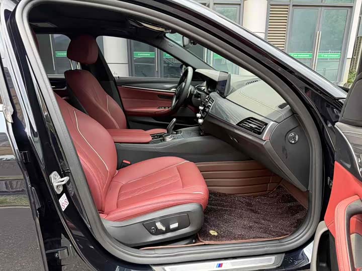 Фото 7 - BMW 5 Series