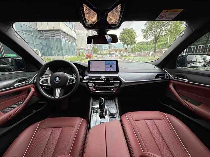 Фото 8 - BMW 5 Series