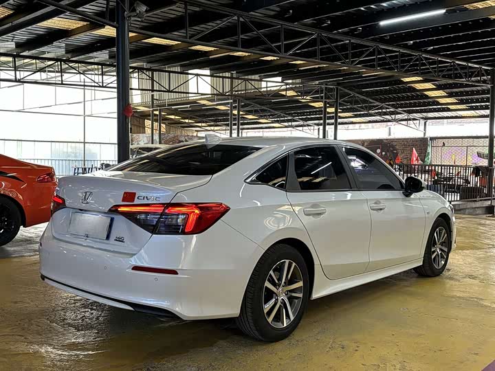 Фото 6 - Honda Civic