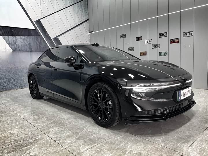 Фото 3 - Zeekr 007