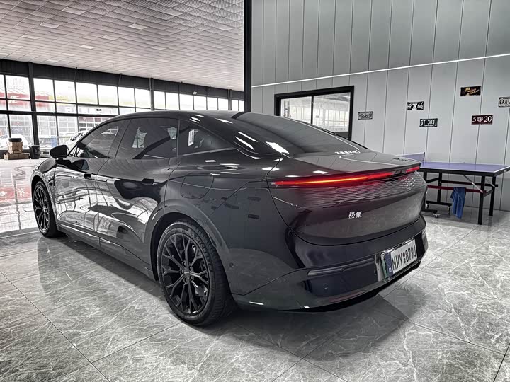 Фото 5 - Zeekr 007