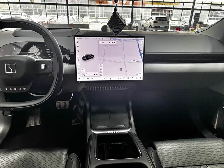 Фото 9 - Zeekr 007