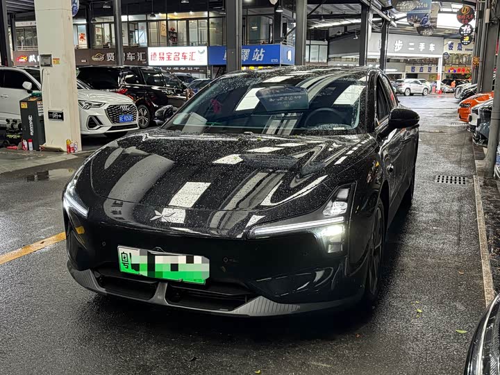 Фото 1 - XPeng Mona M03