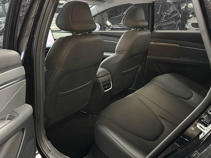 Фото 6 - XPeng Mona M03